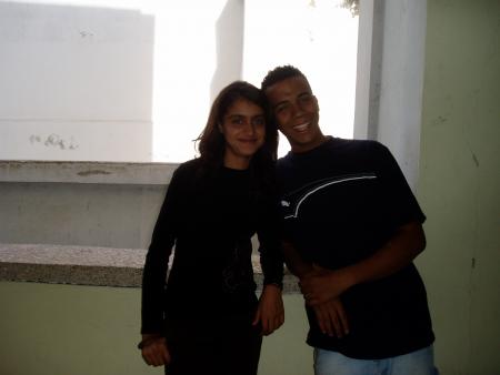 moi  et  bibicha  ki  est  amie  tres   sympa     je  te  souhait  tous  le  bonheur